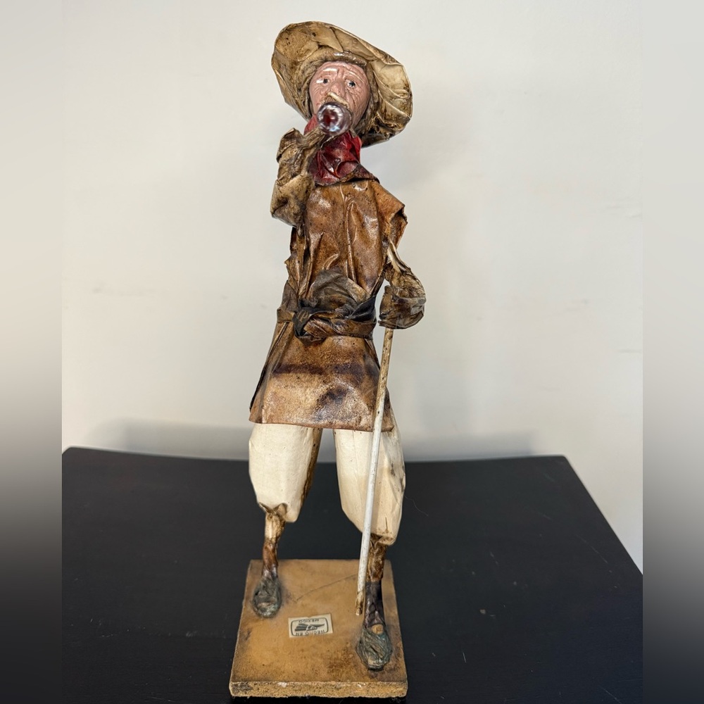 ❤️Vintage mexican folk art paper mache doll